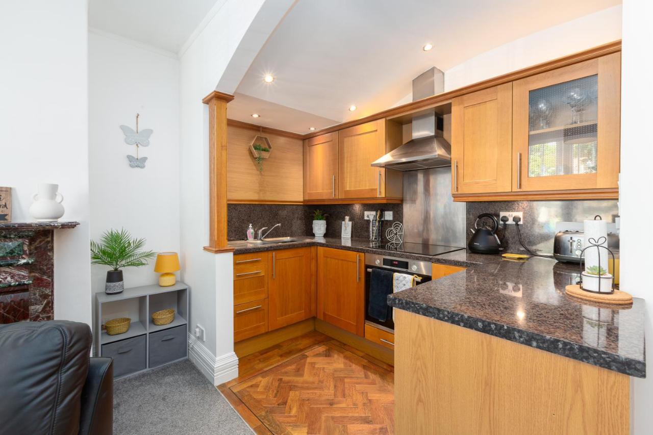 Charles Alexander Short Stay - Clifton Drive Beach Retreat Lytham St Annes Exterior photo