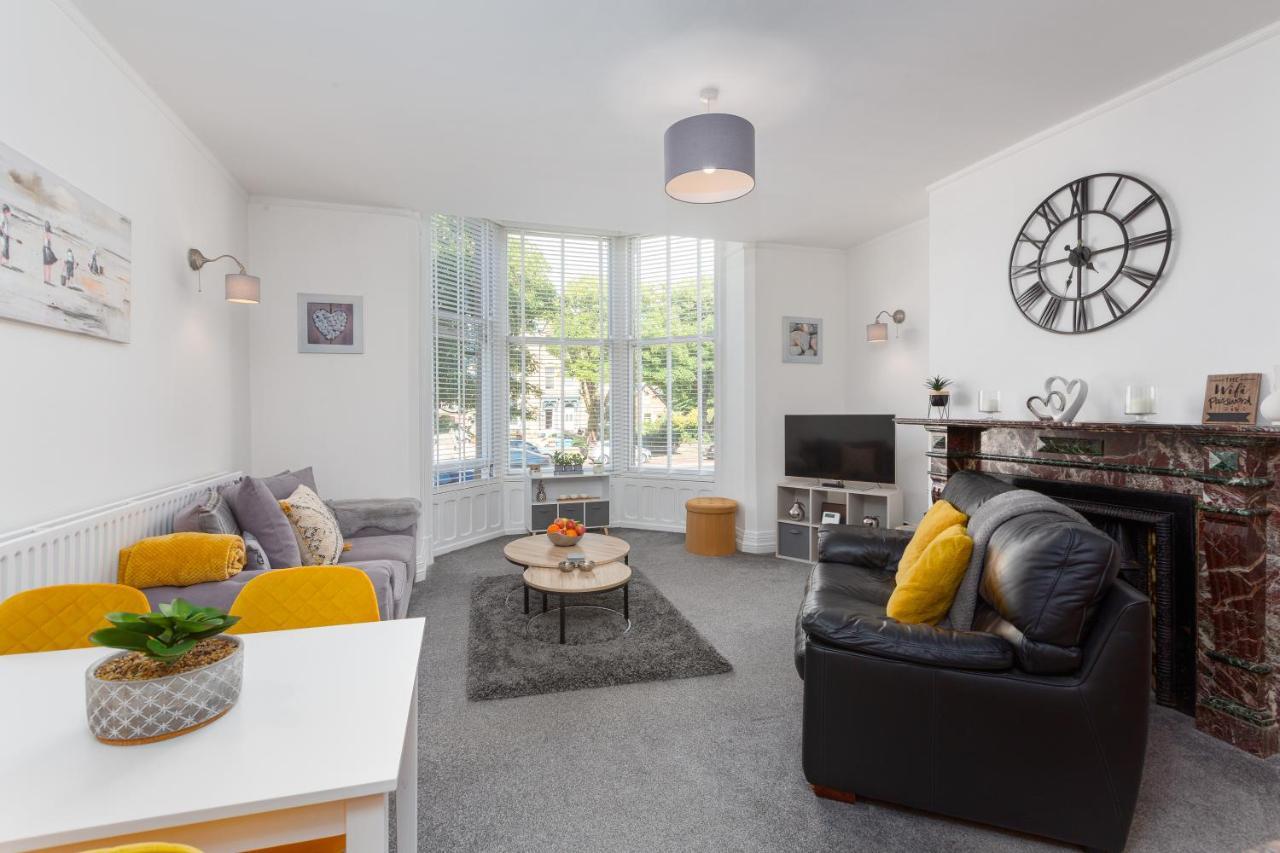Charles Alexander Short Stay - Clifton Drive Beach Retreat Lytham St Annes Exterior photo